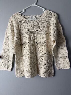 Vintage Moda International Cream Crochet Floral Knit Top